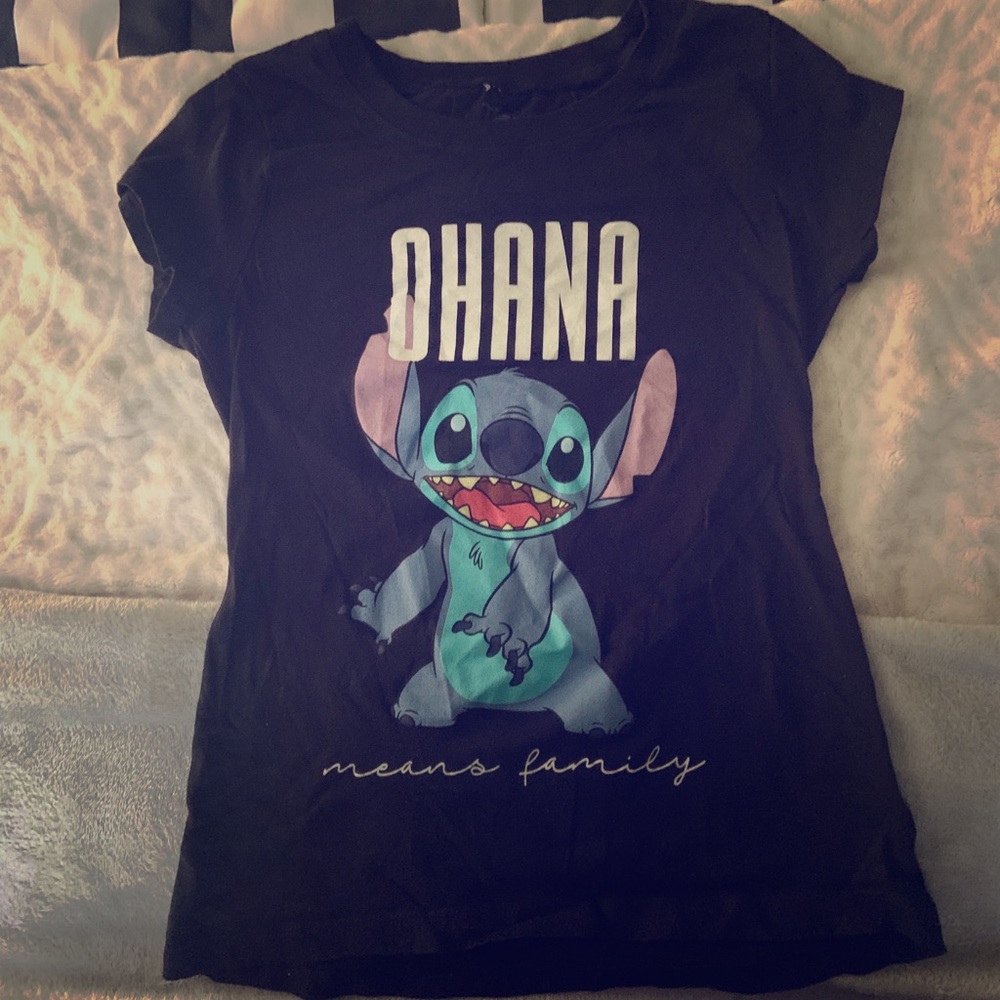 Black graphic tee